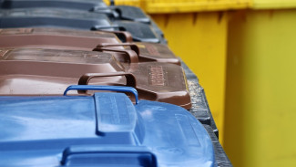 Более 1000 контейнеров для раздельного сбора отходов закупили в Крыму 