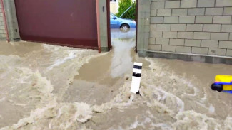 60 единиц техники и более 200 человек работают над устранением последствий потопа в Симферополе