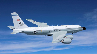 Самолёт радиоэлектронной разведки ВВС США шпионит у берегов Крыма