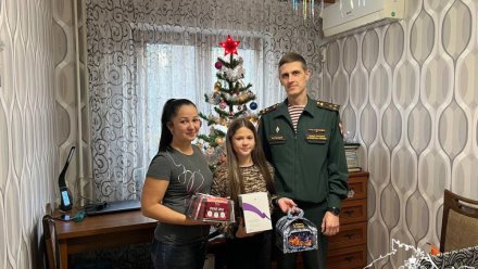 Росгвардейцы в Крыму исполнили желание ребёнка в рамках благотворительной акции «Ёлка желаний»  