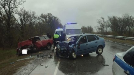 Два водителя и два пассажира погибли в лобовом ДТП на трассе в Крыму