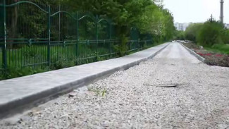 В Симферополе благоустраивают общественную территорию вдоль реки Абдалка