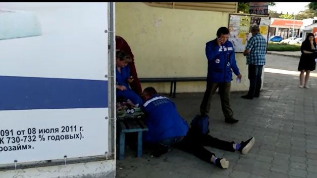 В Керчи на остановке умерла женщина