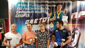 Священник из Крыма побил 5 мировых рекордов по пауэрлифтингу