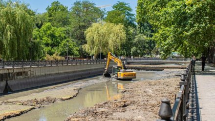  В Симферополе начались работы по очистке русла реки Салгир