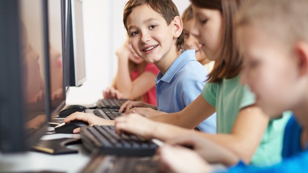 Компьютеризация крымских школ завершится в 2021 году