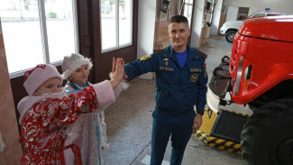 Ученики Мазанской школы привезли подарки спасателям Крыма