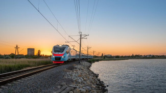 Пригородный поезд «Евпатория-Симферополь» переходит на новый график