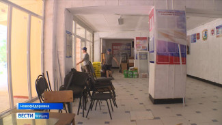 После взрывов в Новофёдоровке ремонтируют школу