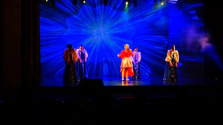 Анна Беляева — «Гляжу в озера синие»