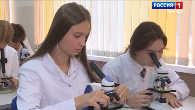 Пять тысяч крымских школьников участвуют в проекте по профориентации 