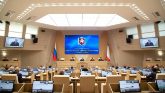 Размер премии имени Алемдара Караманова увеличили до 30 тысяч рублей