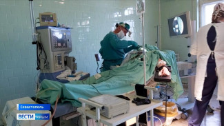Севастопольский хирург извлек осколок от снаряда из головы военнослужащего