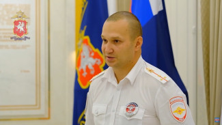 Сотрудник ДПС в Севастополе спас женщину и ребенка, которые чуть не утонули в море 
