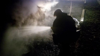 В Бахчисарайском районе сгорел автомобиль