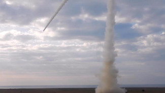 Высокоточные ракеты запустили с побережья Черного моря