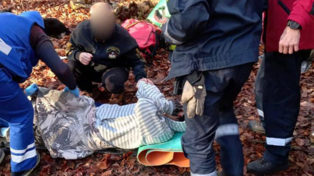 Туристка повредила ногу в горах под Алуштой