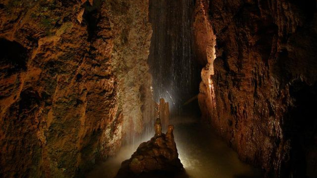 Меньше половины пещер Крыма имеют названия