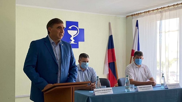 Вице-премьер Крыма поздравил работников ветеринарии