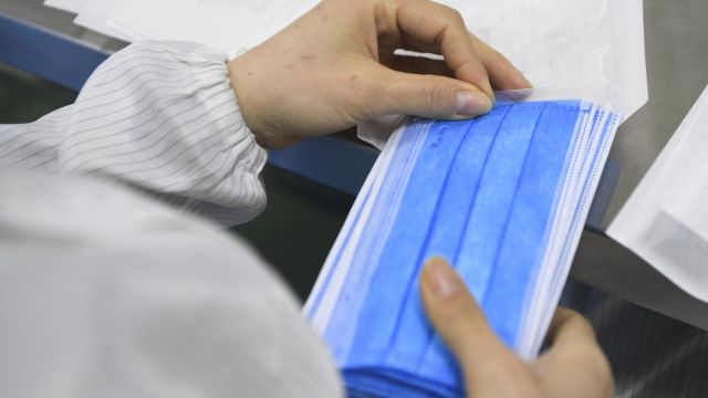 Медицинские маски в Крыму подорожали на 900%