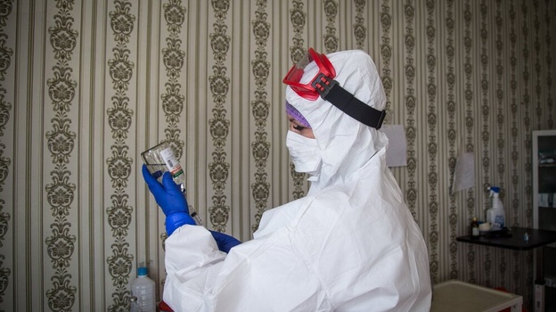 Медики выявили 98 случаев коронавируса за сутки в Крыму