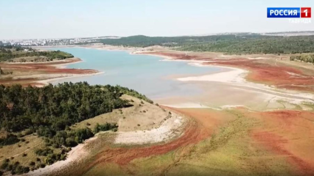 В Крыму пересохли две реки: нет притока воды в два водохранилища 