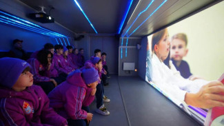 В «Артек» прибыл второй мобильный исторический парк «Россия — Моя история»