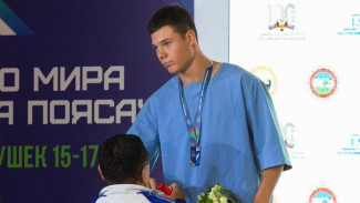 Крымчанин взял серебро на чемпионате мира по борьбе на поясах