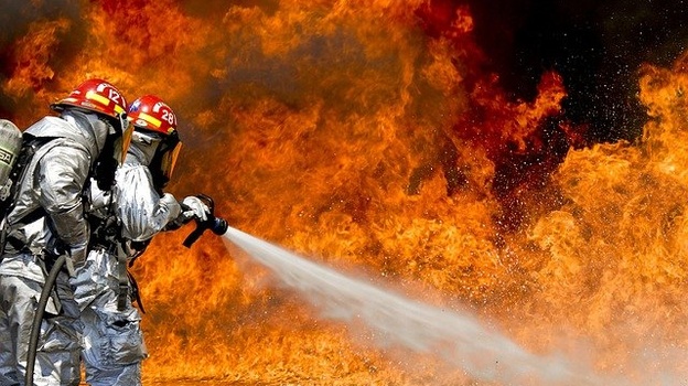 В Крыму за сутки ликвидировали 15 пожаров