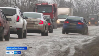 Мост через Северо-Крымский канал под Джанкоем перекрыт