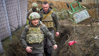 Зеленский пообещал фотографии украинских военных из Крыма и Донбасса 