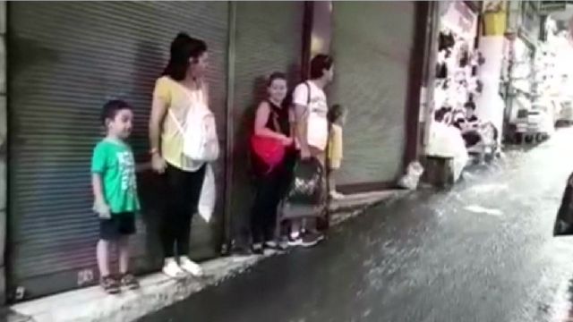 В подземке Стамбула из-за наводнения утонул мужчина
