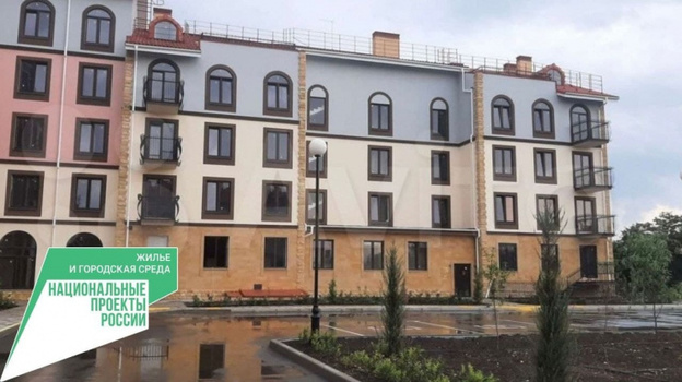 Крымчане, проживавшие в аварийных домах, получили ключи от новых квартир
