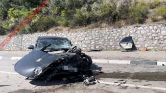 На трассе В Крыму образовалась пробка из-за серьёзного ДТП