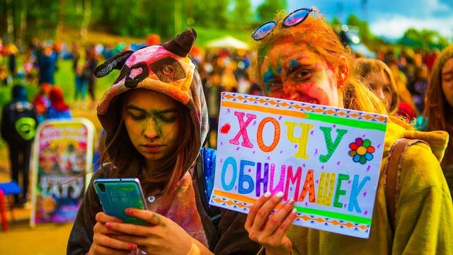 Детский парк Симферополя "окрасят" в сочные цвета
