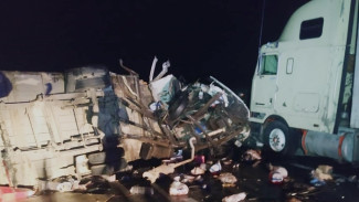 Два грузовика столкнулись на трассе «Таврида»