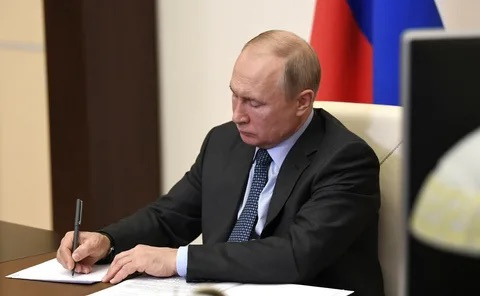 Владимир Путин поприветствовал участников фестиваля «Дорога на Ялту»