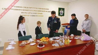 Глава Следкома РФ Бастрыкин наградил медалями юных крымчан