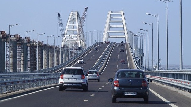 В Крыму в пух и прах разнесли планы Украины ввести санкции из-за Крымского моста