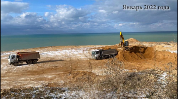 Севастопольцев будут судить за незаконную добычу гальки