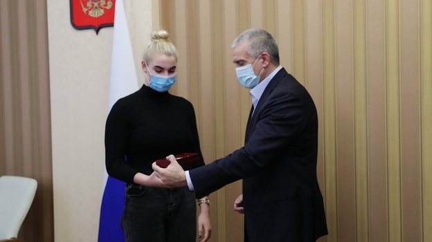 Аксёнов вручил награды крымским чемпионам