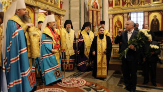 Митрополита Симферопольского и Крымского Лазаря наградили орденом Александра Невского I степени