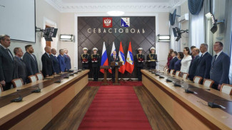 Михаил Развожаев официально вступил в должность губернатора Севастополя  