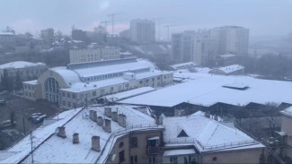 Севастополь накрыло снегом в конце марта