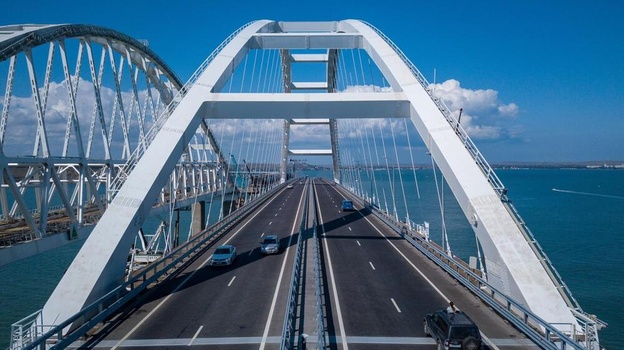 Около 170 тысяч машин проехало по Крымскому мосту за «майские каникулы»