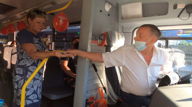 Водителей школьных автобусов в Ялте пригласили на летнюю подработку
