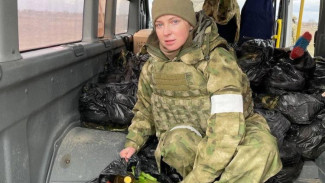 Наталья Поклонская с Росгвардией доставила гуманитарную помощь жителям Херсонской области