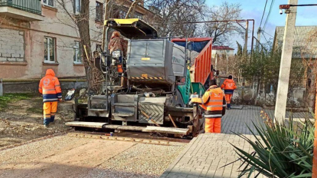 В Севастополе начался ремонт улицы Хрулёва