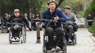В Крыму впервые провели турнир по лазертагу среди игроков на колясках