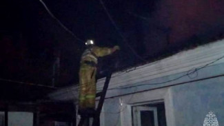 На пожаре в Бахчисарайском районе спасли человека